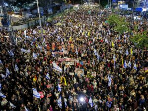Thousands of Israelis protest Shin Bet chief’s dismissal, for captives | Israel-Palestine conflict News