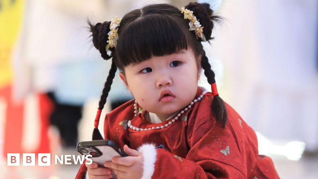 Why Apple is stuck in tariff tussle