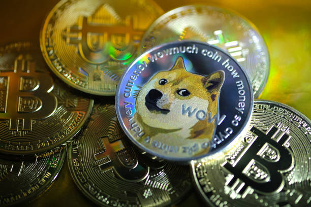 Is It Time To Sell Off Dogecoin? Analyst Predicts Bullish Wave To $0.4